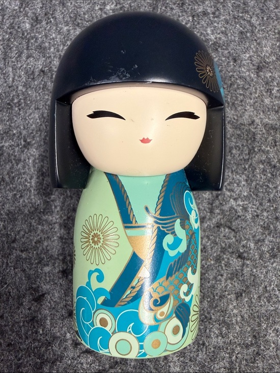 Kimmidoli Collection Other - Kokeshi-Style Ceramic Figurine in Teal, Mint & Black